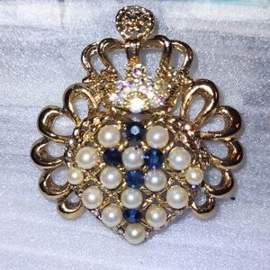 Upcycled Royal Heart & Crown Pearl Vintage Brooch